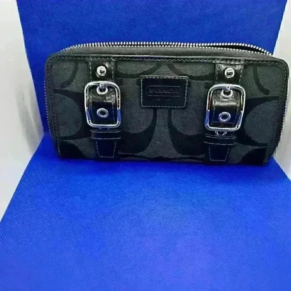 COACH SoHo Zoe Double Buckle Zip Around Clutch Wallet in Black Leather - Picture 4 of 4